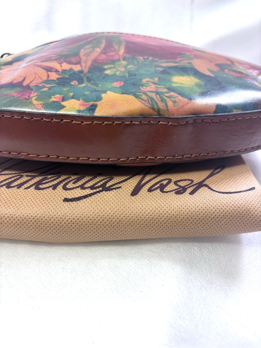 Patricia Nash Coco Crescent Hobo Bag. Multi/Tan. - Picture 10 of 15